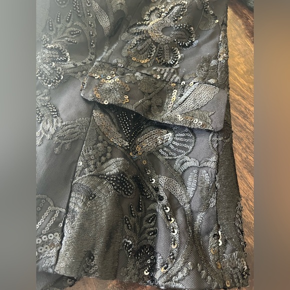 Fashion Nova Ava Sequin Embellished Blazer
Black Medium NWT - Picture 12 of 12